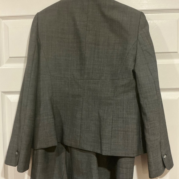 Kasper 2 pc suit jacket and straight skirt Black and white size 8 - Picture 7 of 8